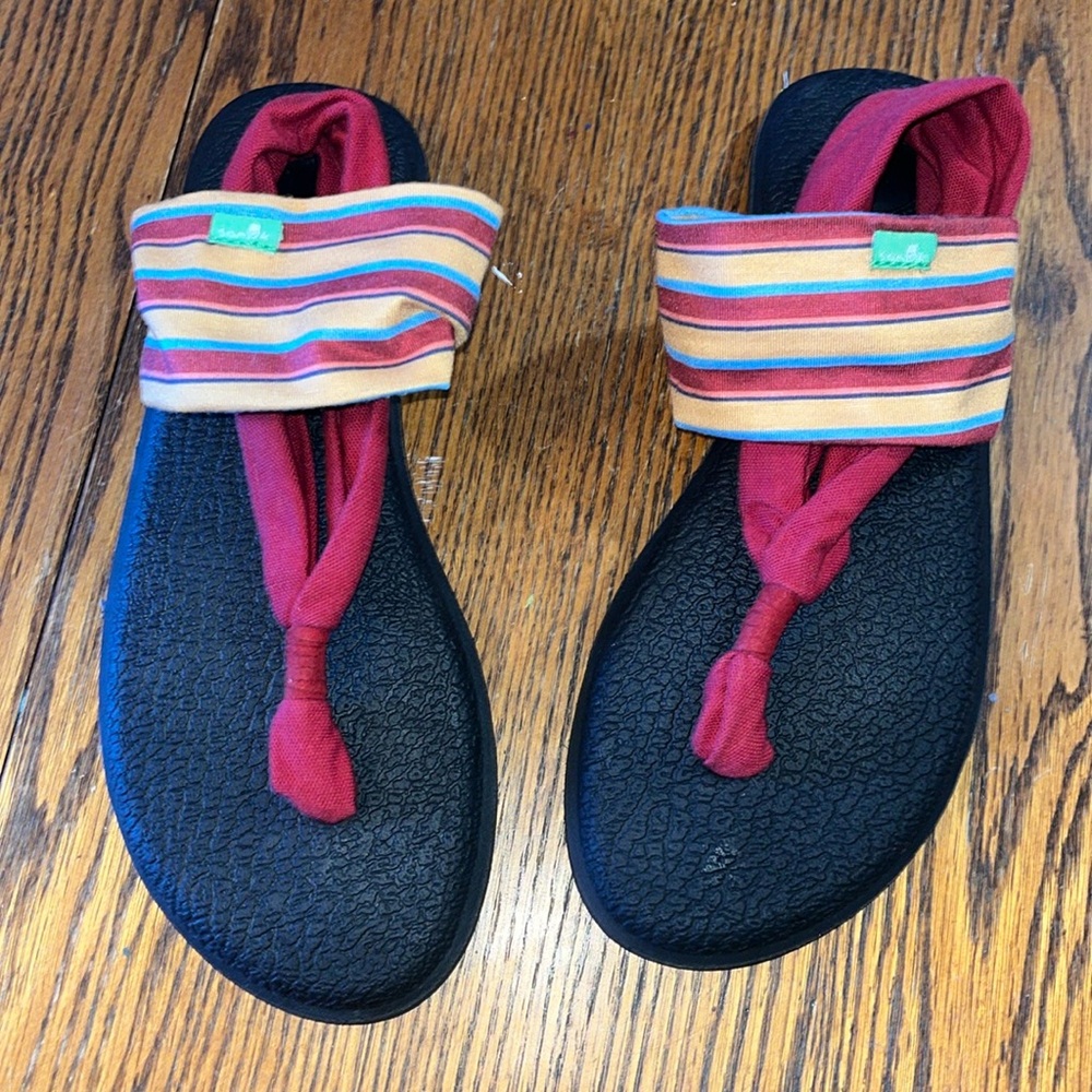 Sanuk sandals